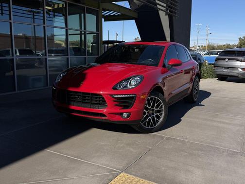 2018 Porsche Macan S