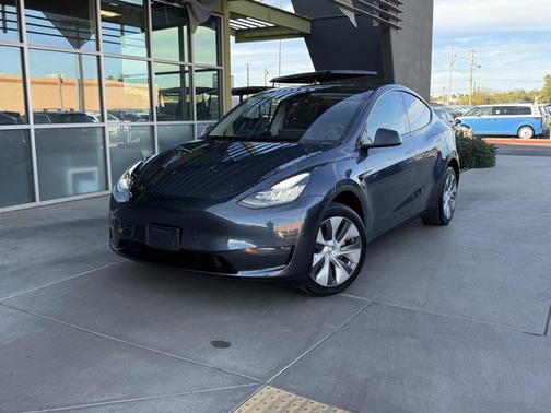 2023 Tesla Model Y Long Range Dual Motor All-Wheel Drive