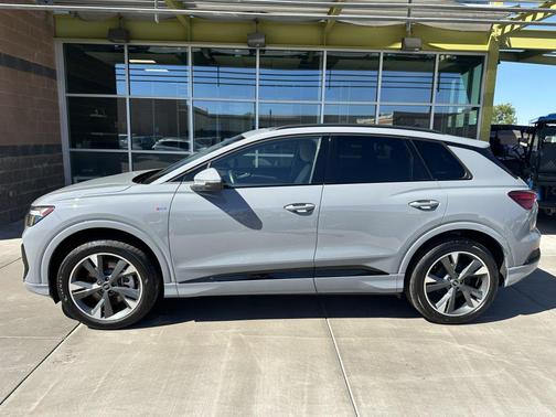 2024 Audi Q4 e-tron Premium 50 quattro