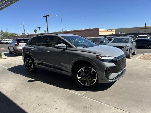 2024 Audi Q4 e-tron Premium 50 quattro