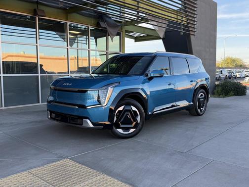 2024 Kia EV9 Land
