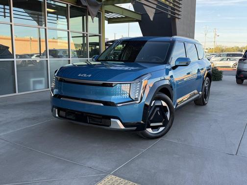 2024 Kia EV9 Land