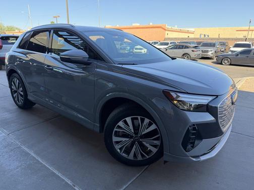 2024 Audi Q4 e-tron Premium 40 RWD