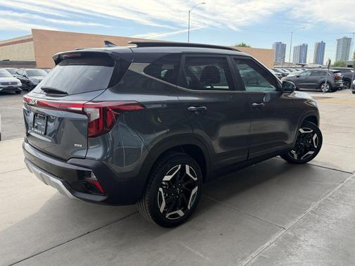 2025 Kia Seltos SX Turbo