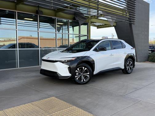 2024 Toyota bZ4X XLE