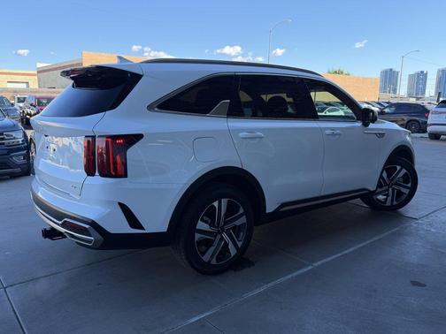 2023 Kia Sorento Plug-In Hybrid SX Prestige