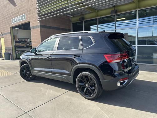 2022 Volkswagen Taos 1.5T SEL