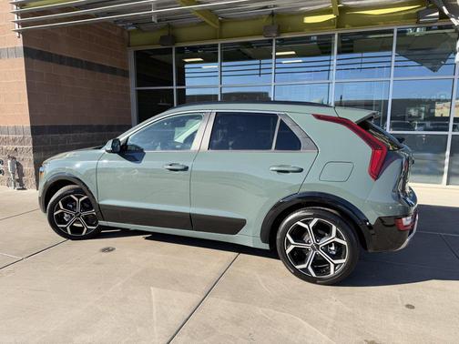 2023 Kia Niro Touring