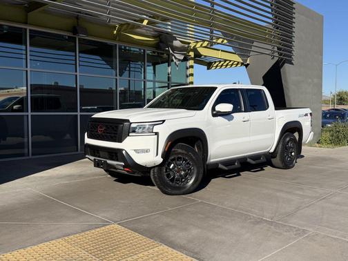 Glacier White 2024 Nissan Frontier PRO-4X