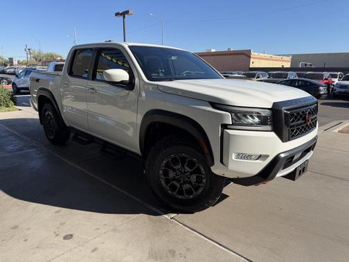 Glacier White 2024 Nissan Frontier PRO-4X