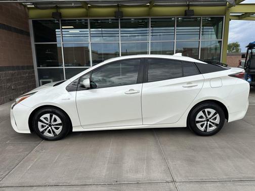 2018 Toyota Prius Four