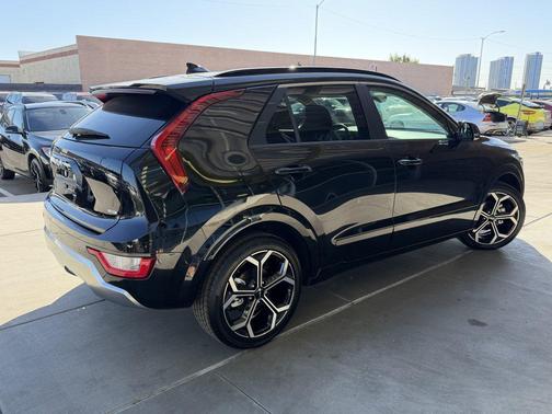2024 Kia Niro Touring