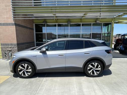 2023 Volkswagen ID.4 Pro