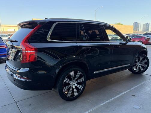 2024 Volvo XC90 Recharge Plug-In Hybrid T8 Plus Bright Theme 7-Seater