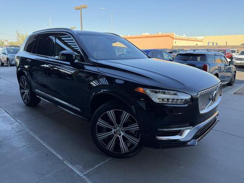 2024 Volvo XC90 Recharge Plug-In Hybrid T8 Plus Bright Theme 7-Seater