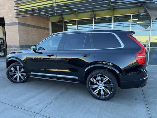 2024 Volvo XC90 Recharge Plug-In Hybrid T8 Plus Bright Theme 7-Seater