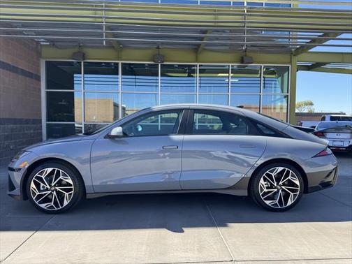 2024 Hyundai IONIQ 6 SEL