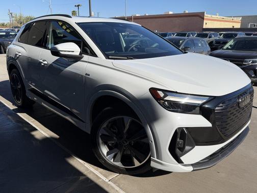 2023 Audi Q4 e-tron Premium Plus 50 quattro