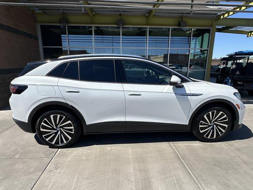 2023 Volkswagen ID.4 Pro S Plus