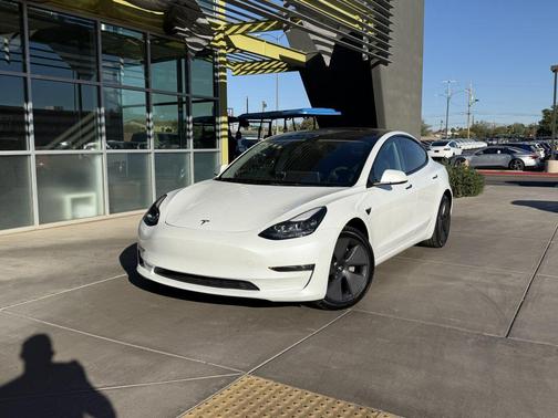 2022 Tesla Model 3 Long Range