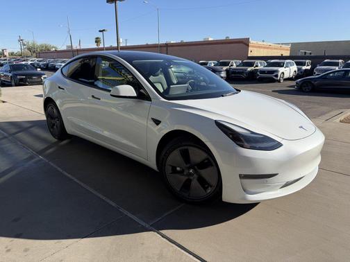 2022 Tesla Model 3 Long Range