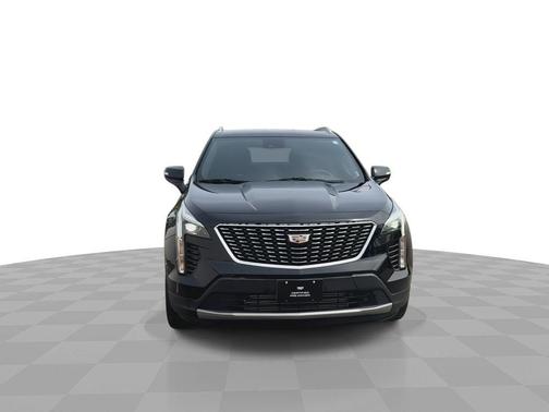 Stellar Black Metallic 2023 Cadillac XT4 Premium Luxury