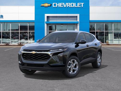 Mosaic Black Metallic 2026 Chevrolet Trax LS