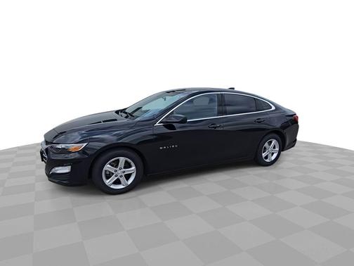 Mosaic Black Metallic 2022 Chevrolet Malibu FWD LT
