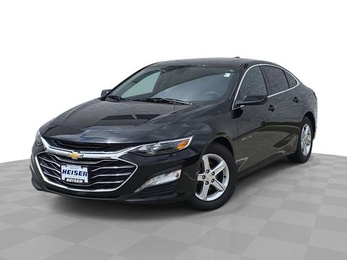 Mosaic Black Metallic 2022 Chevrolet Malibu FWD LT