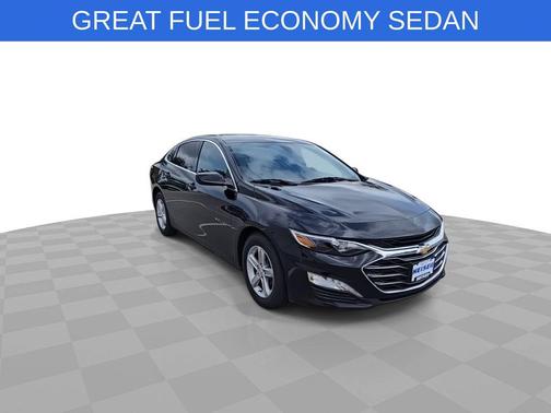 Mosaic Black Metallic 2022 Chevrolet Malibu FWD LT