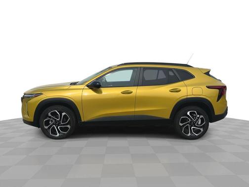 Nitro Yellow Metallic 2024 Chevrolet Trax FWD 2RS
