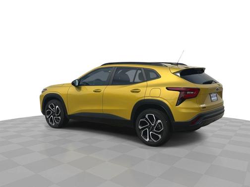 Nitro Yellow Metallic 2024 Chevrolet Trax FWD 2RS
