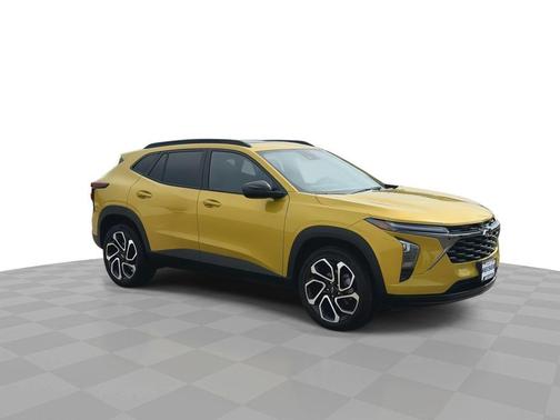 Nitro Yellow Metallic 2024 Chevrolet Trax FWD 2RS