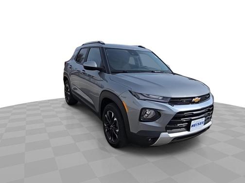 Sterling Gray Metallic 2023 Chevrolet Trailblazer LT