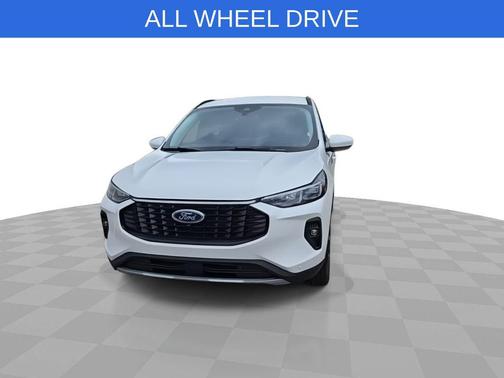 STAR WHITE METALLIC TRI-COAT 2024 Ford Escape Platinum