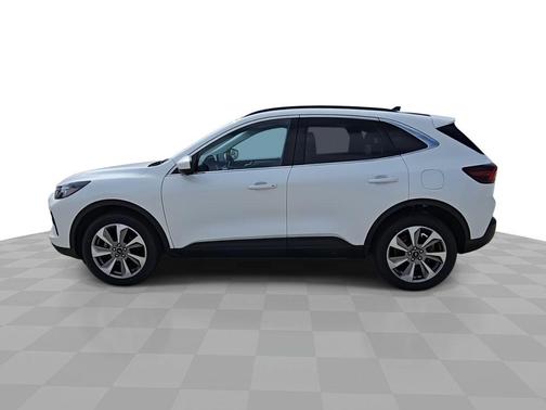 STAR WHITE METALLIC TRI-COAT 2024 Ford Escape Platinum