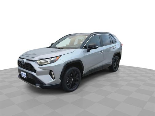 2022 Toyota RAV4 Hybrid SE