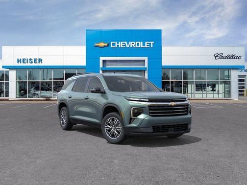 Trillium Green Metallic 2027 Chevrolet Traverse LT