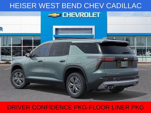Trillium Green Metallic 2027 Chevrolet Traverse LT