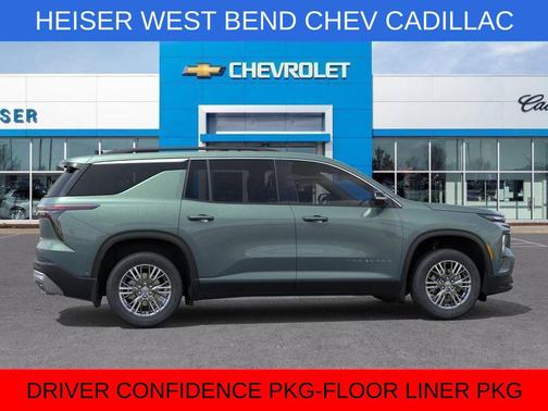 Trillium Green Metallic 2027 Chevrolet Traverse LT