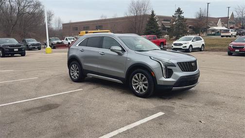 2023 Cadillac XT4 Premium Luxury
