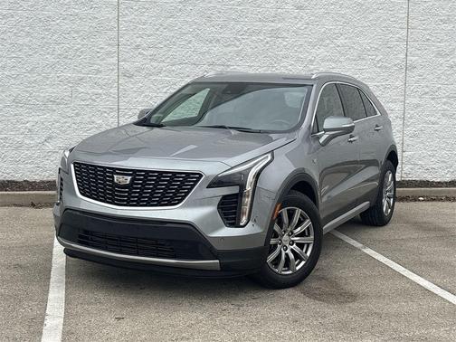 2023 Cadillac XT4 Premium Luxury