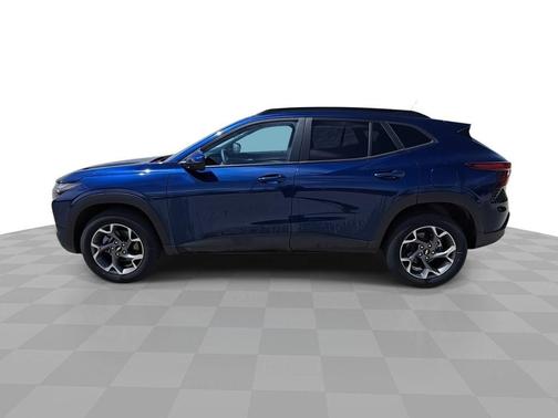 Blue Glow Metallic 2024 Chevrolet Trax LT