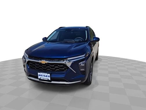 Blue Glow Metallic 2024 Chevrolet Trax LT