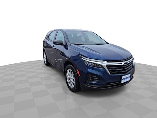 Blue Glow Metallic 2023 Chevrolet Equinox LS