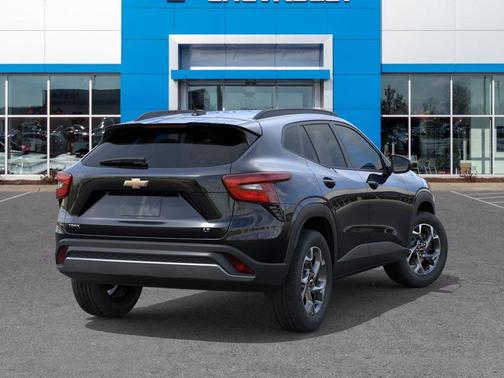 Mosaic Black Metallic 2026 Chevrolet Trax LT