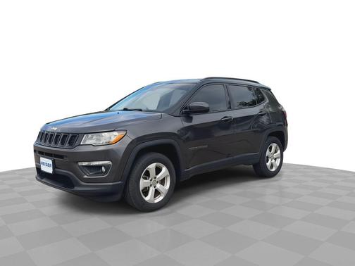 Granite Crystal Metallic Clearcoat 2018 Jeep Compass Latitude