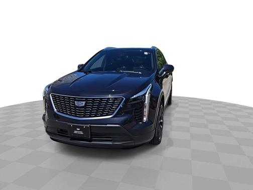 Galactic Gray Metallic 2022 Cadillac XT4 Luxury