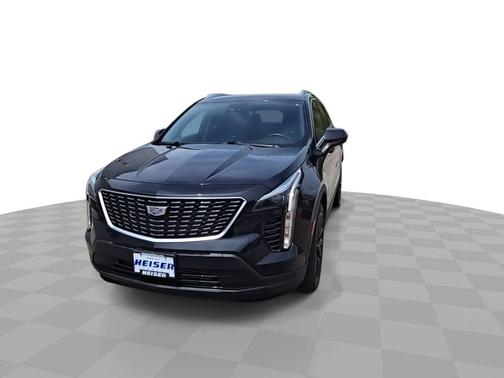 Galactic Gray Metallic 2022 Cadillac XT4 Luxury