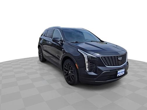 Galactic Gray Metallic 2022 Cadillac XT4 Luxury